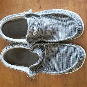 Mens hey dudes size 8